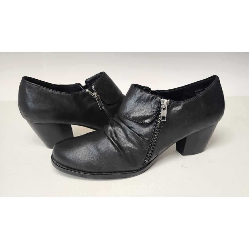 Baretraps Women's Rosamund Black Ankle Booties Side Zippers 10M